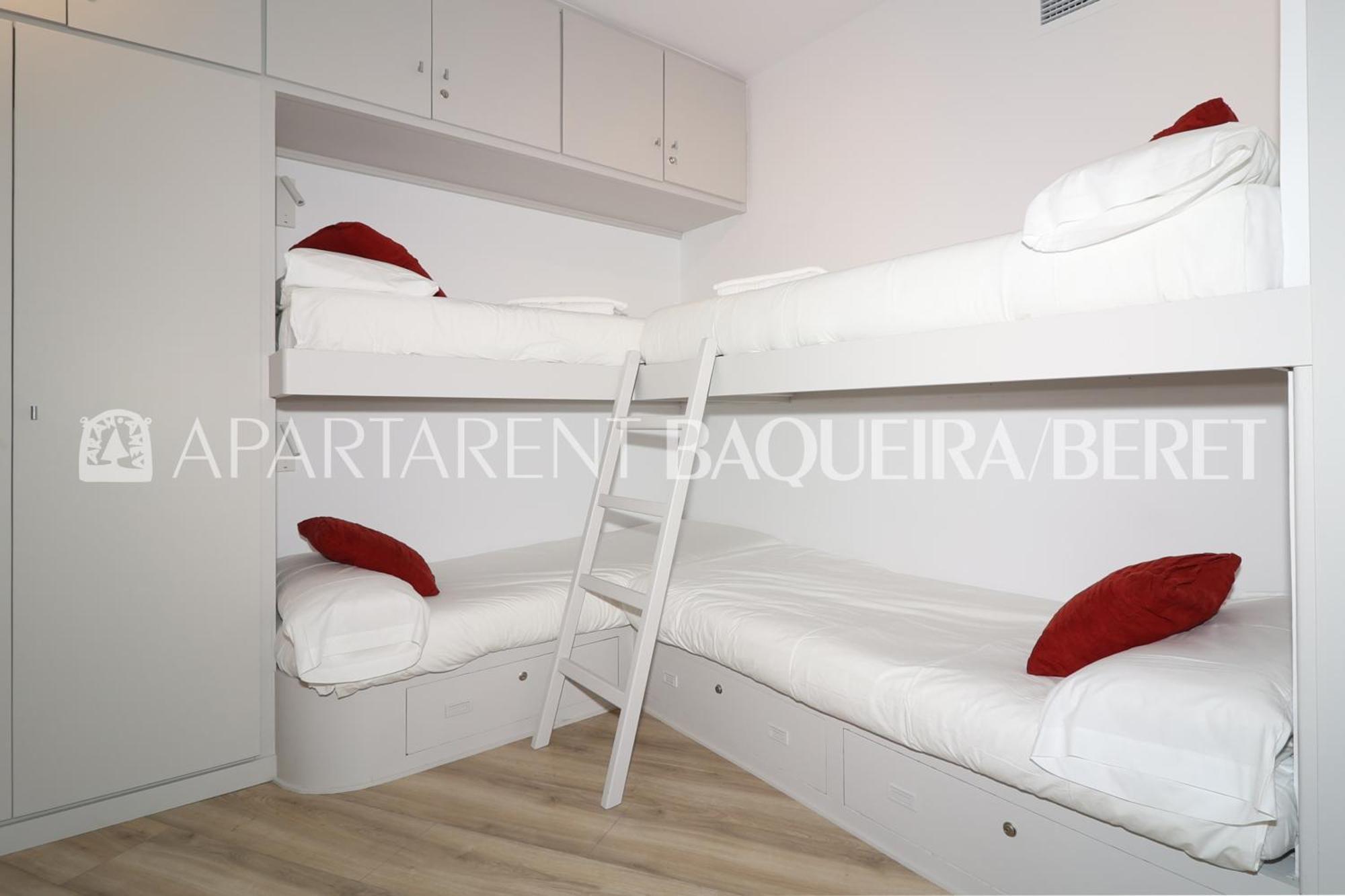 Apartarent 1500 Бакейра-Берет Екстер'єр фото