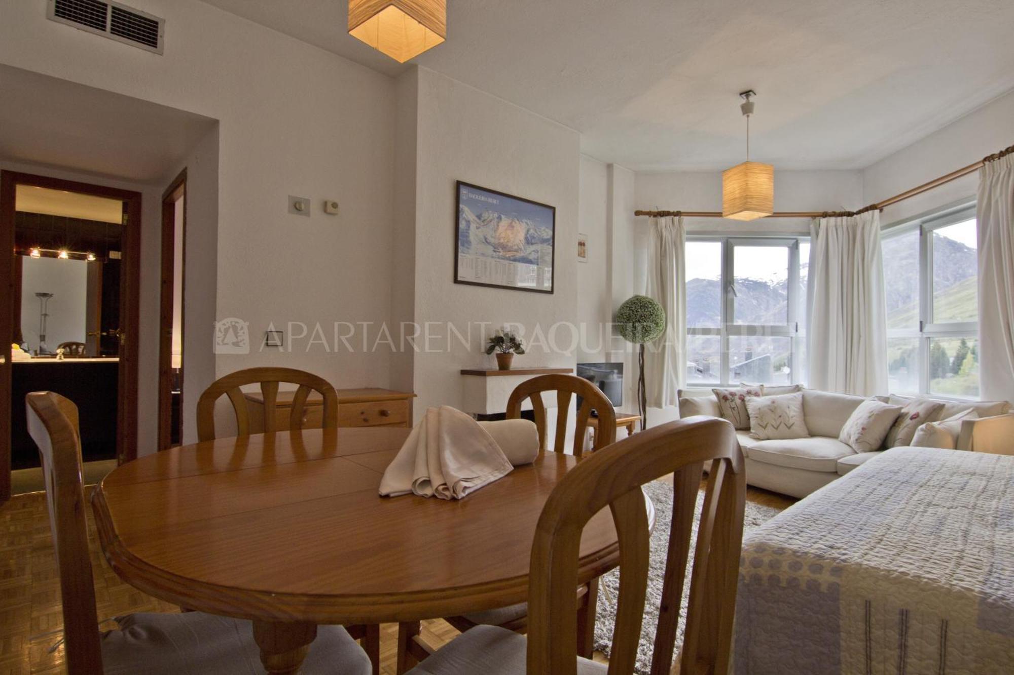 Apartarent 1500 Бакейра-Берет Екстер'єр фото