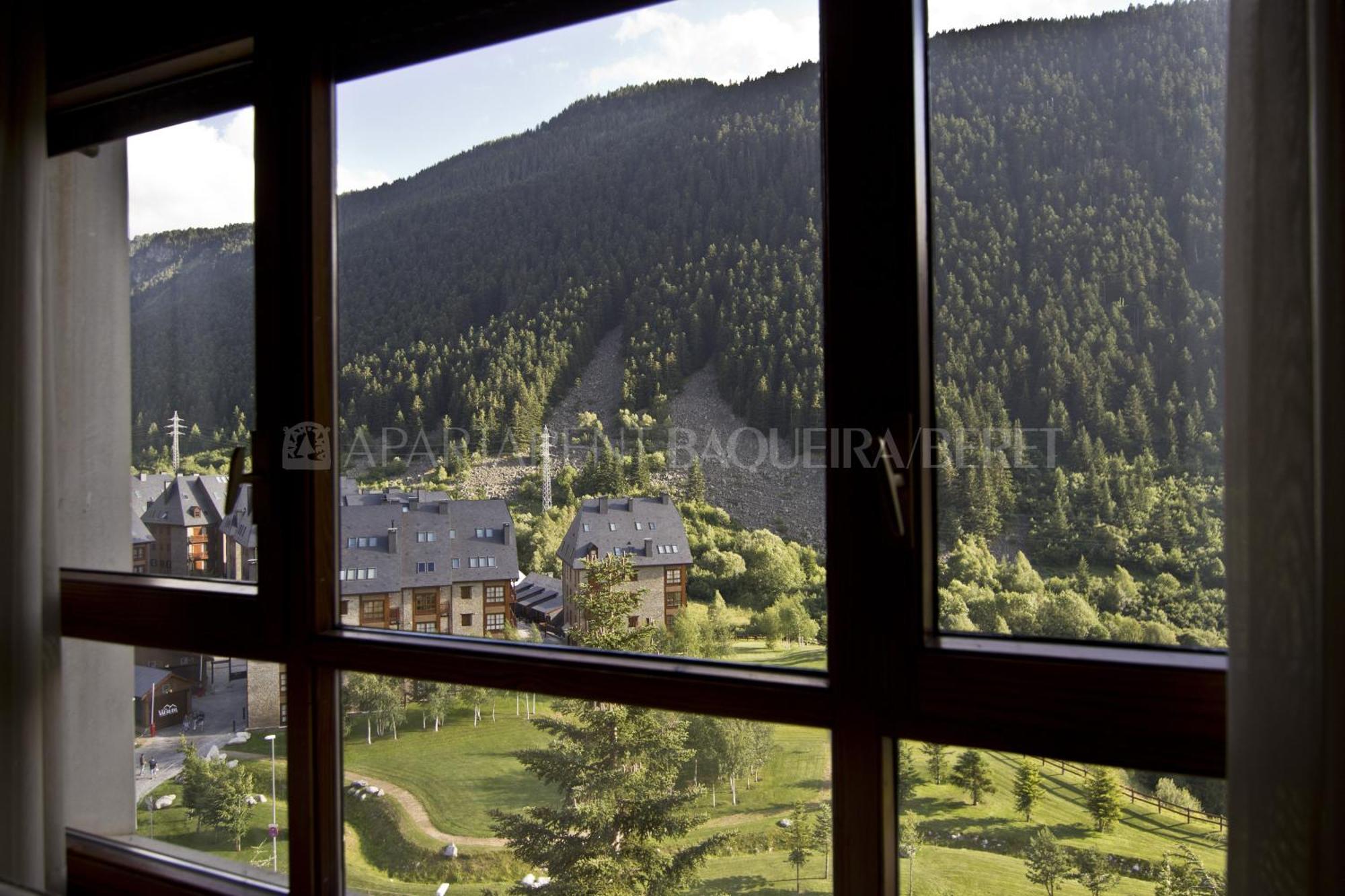 Apartarent 1500 Бакейра-Берет Екстер'єр фото
